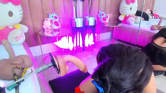 Snapshot of LizzyOlsen chatting on 11-20-25, 04:56 LizzyOlsen online show from 11-20-25, 04:56