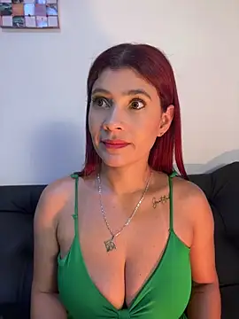 Snapshot of Skarlett_12_ chatting on 05-14-26, 09:05 Skarlett 12 online show from 05-14-26, 09:05
