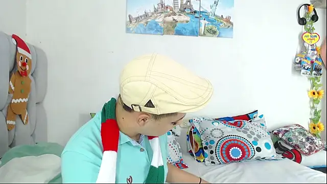 Snapshot of christopher_Hot chatting on 12-03-25, 08:40 christopher Hot online show from 12-03-25, 08:40