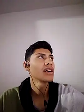 aispuro8505 online show from 11-29-25, 06:38