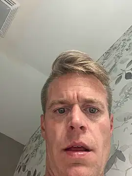 DILFiGuess11 online show from 09-25-25, 05:00