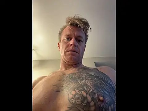 DILFiGuess11 online show from 05-05-26, 02:36