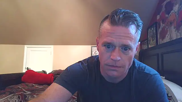 DILFiGuess11 online show from 05-31-26, 02:57