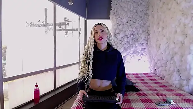 Snapshot of Aaron_Fordd chatting on 02-09-26, 01:48 Aaron Fordd online show from 02-09-26, 01:48