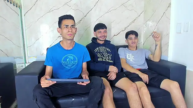 Golldens Dreamss online show from 11-27-25, 01:57