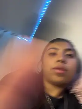 DianeSuns  online show from 04-17-26, 03:53