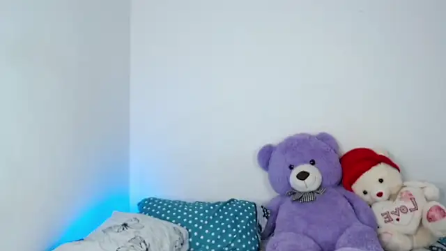 ViolettaMiller  online show from 02-02-26, 01:10