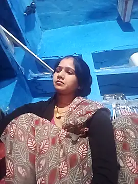 Jooli xx online show from 04-15-26, 02:18