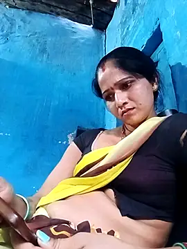 Jooli xx online show from 04-16-26, 12:39