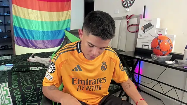 Jack castell online show from 10-04-25, 04:05