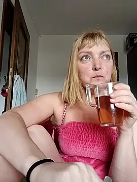 LiluLiluLilu online show from 09-22-25, 06:37