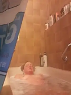 LiluLiluLilu online show from 11-25-25, 06:52