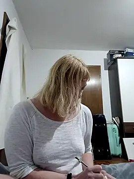 LiluLiluLilu online show from 04-14-26, 07:31