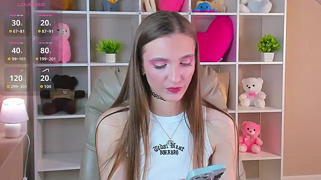 Alisha Green online show from 10-21-25, 09:43