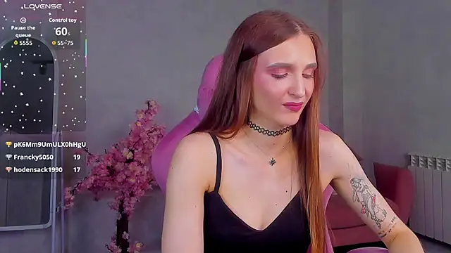 Snapshot of Alisha_Green chatting on 07-06-26, 03:03 Alisha Green online show from 07-06-26, 03:03