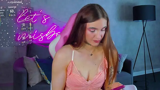 Snapshot of Alisha_Green chatting on 07-08-26, 09:25 Alisha Green online show from 07-08-26, 09:25