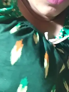 Snapshot of telugu_roja_099 chatting on 09-19-25, 03:34 telugu roja 099 online show from 09-19-25, 03:34