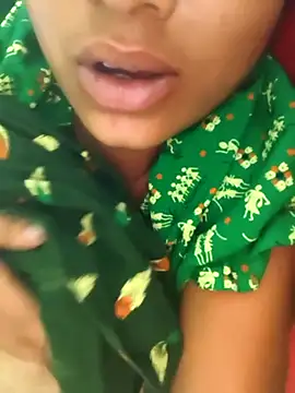 Snapshot of telugu_roja_099 chatting on 10-04-25, 04:21 telugu roja 099 online show from 10-04-25, 04:21