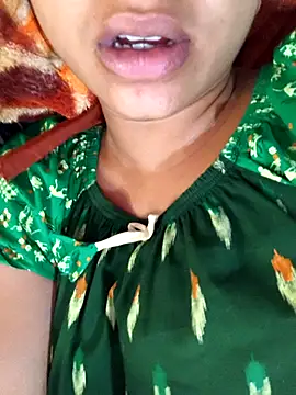 Snapshot of telugu_roja_099 chatting on 10-15-25, 02:33 telugu roja 099 online show from 10-15-25, 02:33