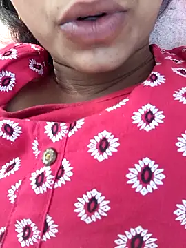 Snapshot of telugu_roja_099 chatting on 11-14-25, 08:57 telugu roja 099 online show from 11-14-25, 08:57