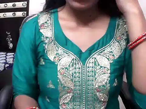 Snapshot of Lalita_thakur chatting on 09-29-25, 06:02 Lalita thakur online show from 09-29-25, 06:02