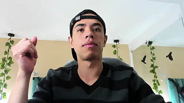 Muscle Scott online show from 10-14-25, 12:06