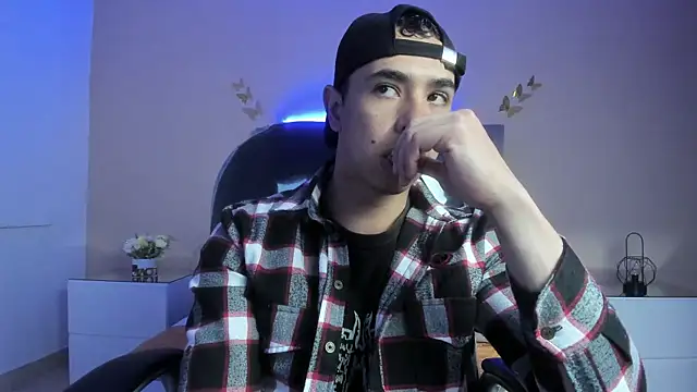 Muscle Scott online show from 02-16-26, 01:51