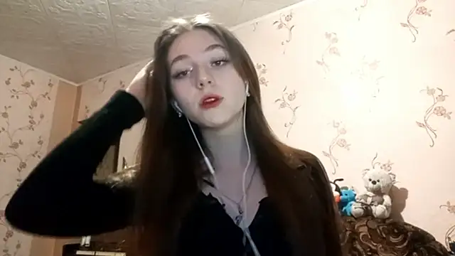 Sophiecuttie online show from 09-28-25, 02:11