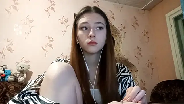 Sophiecuttie online show from 09-30-25, 01:27