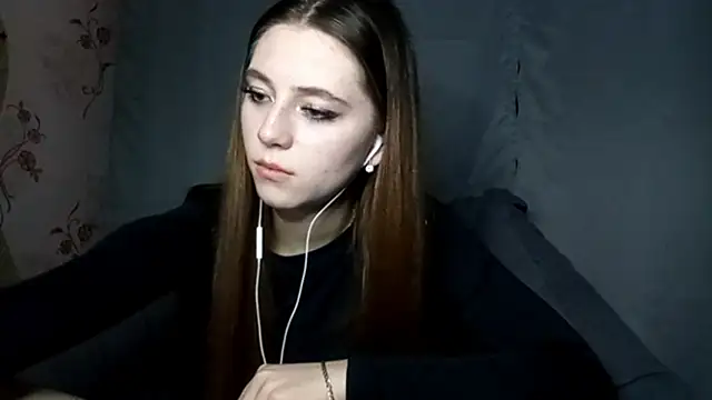 Sophiecuttie online show from 10-05-25, 03:32