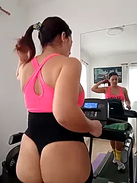 Snapshot of AngelinRedLatina chatting on 04-05-26, 12:46 AngelinRedLatina online show from 04-05-26, 12:46