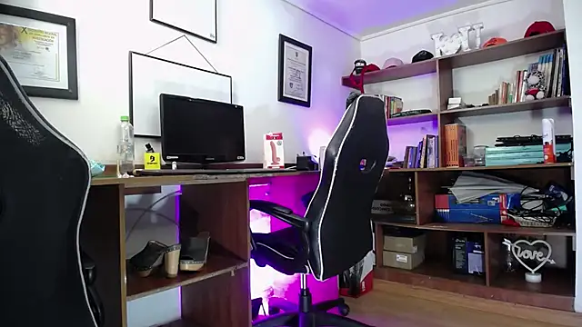 GretaVoss  online show from 10-02-25, 08:05