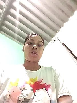 Snapshot of AnggelicaSwan21 chatting on 10-06-25, 12:41 AnggelicaSwan21 online show from 10-06-25, 12:41