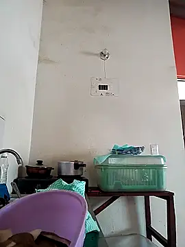 Snapshot of AnggelicaSwan21 chatting on 10-06-25, 05:21 AnggelicaSwan21 online show from 10-06-25, 05:21