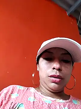 Snapshot of AnggelicaSwan21 chatting on 10-09-25, 04:38 AnggelicaSwan21 online show from 10-09-25, 04:38