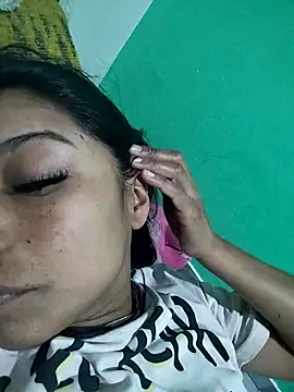 Snapshot of AnggelicaSwan21 chatting on 12-04-25, 12:42 AnggelicaSwan21 online show from 12-04-25, 12:42