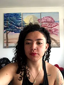 Snapshot of Paris_11 chatting on 09-23-25, 01:58 Paris 11 online show from 09-23-25, 01:58