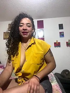 Snapshot of Paris_11 chatting on 10-08-25, 04:26 Paris 11 online show from 10-08-25, 04:26