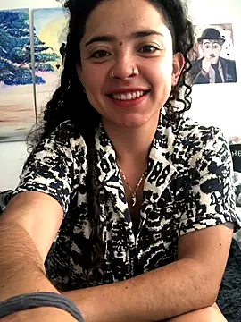 Snapshot of Paris_11 chatting on 10-24-25, 12:01 Paris 11 online show from 10-24-25, 12:01