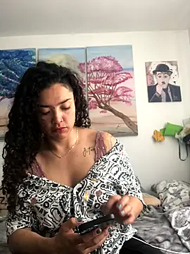 Snapshot of Paris_11 chatting on 11-28-25, 02:53 Paris 11 online show from 11-28-25, 02:53