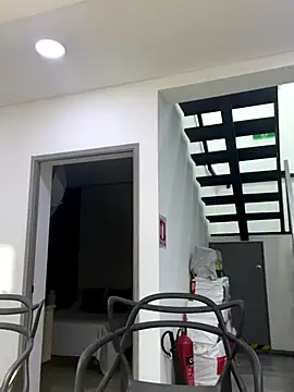 Snapshot of TiffanyyLam chatting on 11-09-25, 11:30 TiffanyyLam online show from 11-09-25, 11:30