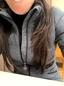 Snapshot of sexy7883 chatting on 03-07-25, 01:07 sexy7883 online show from 03-07-25, 01:07