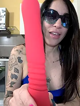 Snapshot of sexy7883 chatting on 03-11-25, 08:31 sexy7883 online show from 03-11-25, 08:31