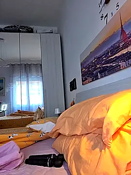 Snapshot of sexy7883 chatting on 11-10-25, 06:45 sexy7883 online show from 11-10-25, 06:45