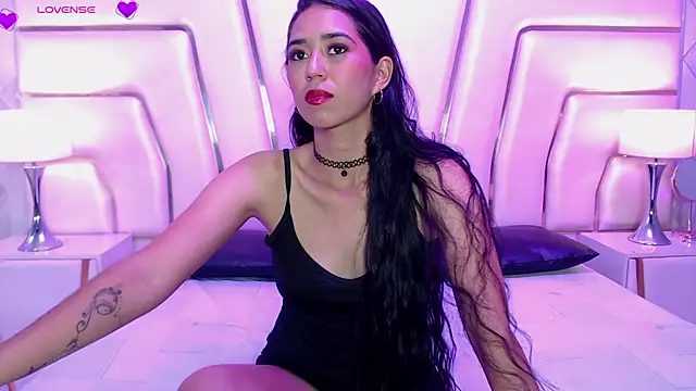 VioletPons online show from 10-28-25, 07:38