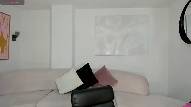 LaurentConnor online show from 10-12-25, 11:26