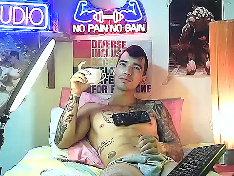 Strongcockfitness online show from 09-26-25, 04:49