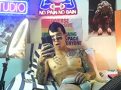 Strongcockfitness online show from 10-15-25, 05:24