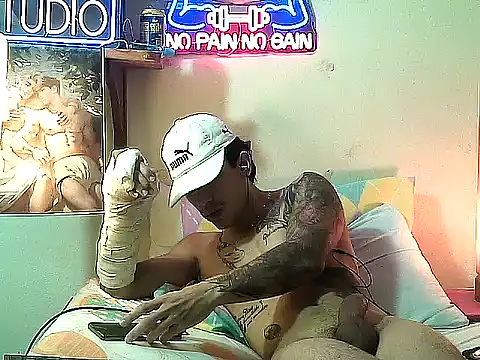 Strongcockfitness online show from 01-17-26, 01:43