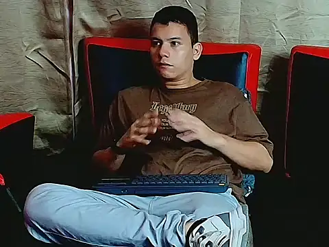 Jstivenlc  online show from 01-11-26, 10:53